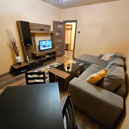Sunny Apartment *